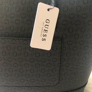 BRAND NEW! Guess Bag